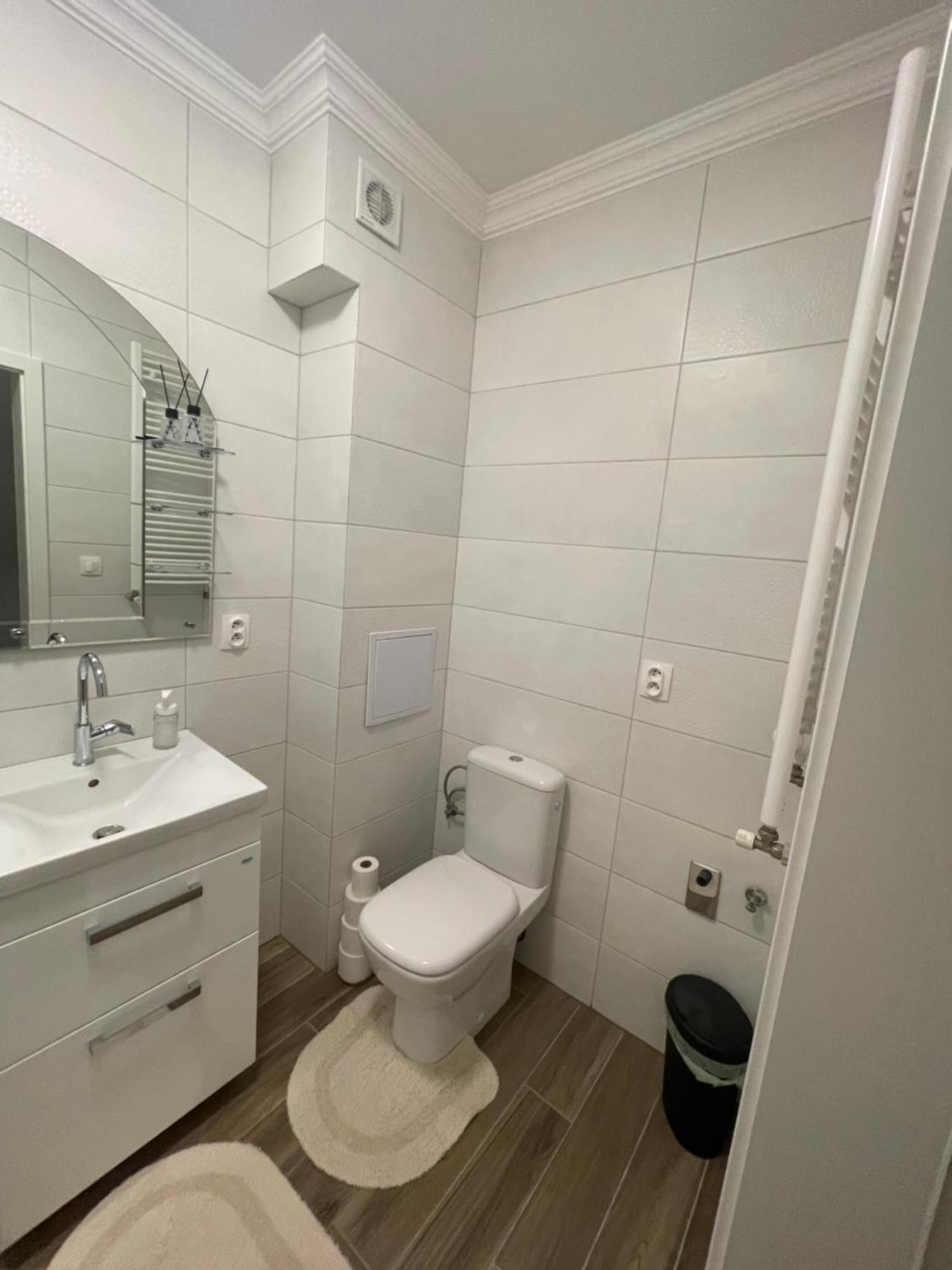 Casadepalos Šamorín Exteriör bild